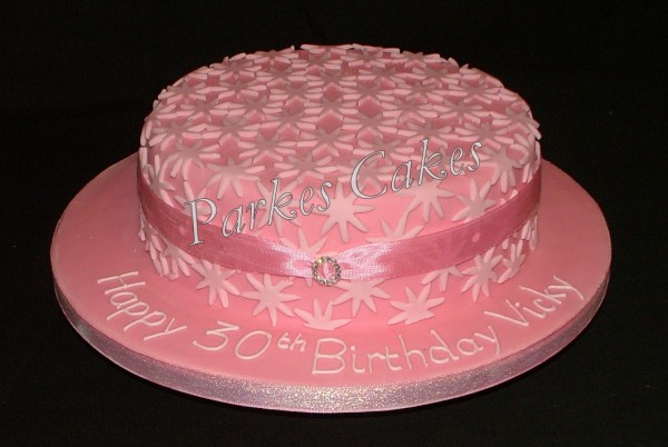 pink daisy birthday cake